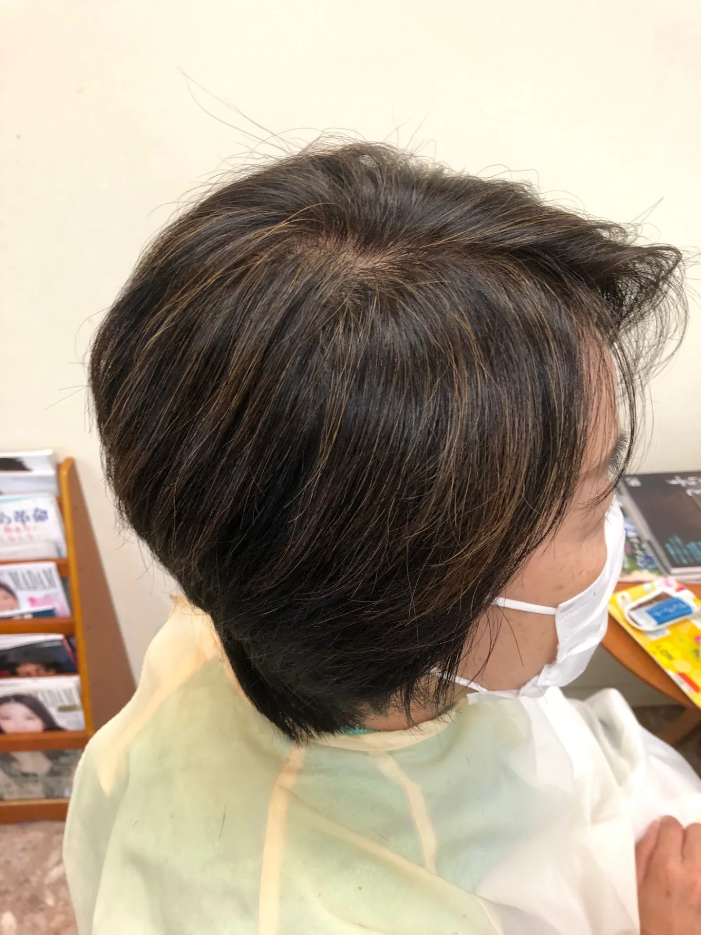 【小松市の美容室】漢方カラーで髪の毛をいたわり艶のある美髪に！